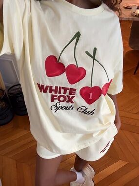 White Fox Cherry Graphic T-Shirt Cream New With Tags XS/S